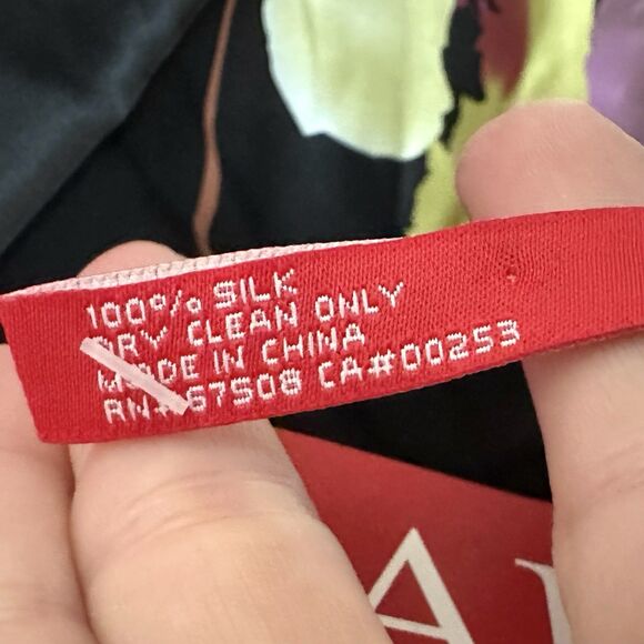 Anne Klein Silk Scarf Rectangle NWT Dark Floral Whimsy Goth Special Occasion - Picture 2 of 3